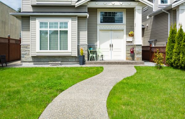 Cost of Concrete Path Construction in Metairie