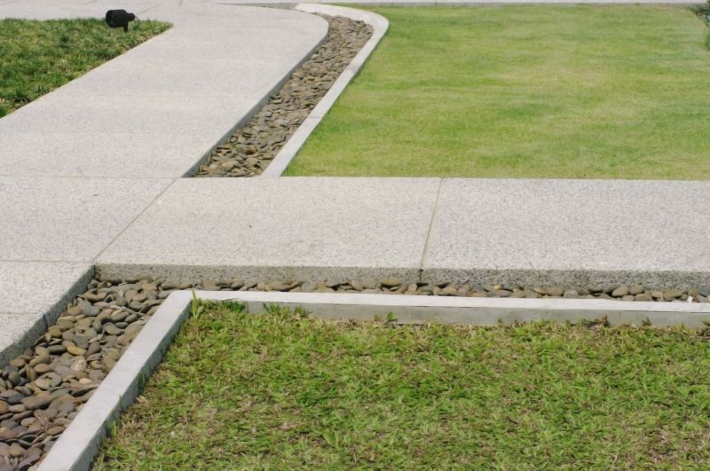 Yard Edging Installation